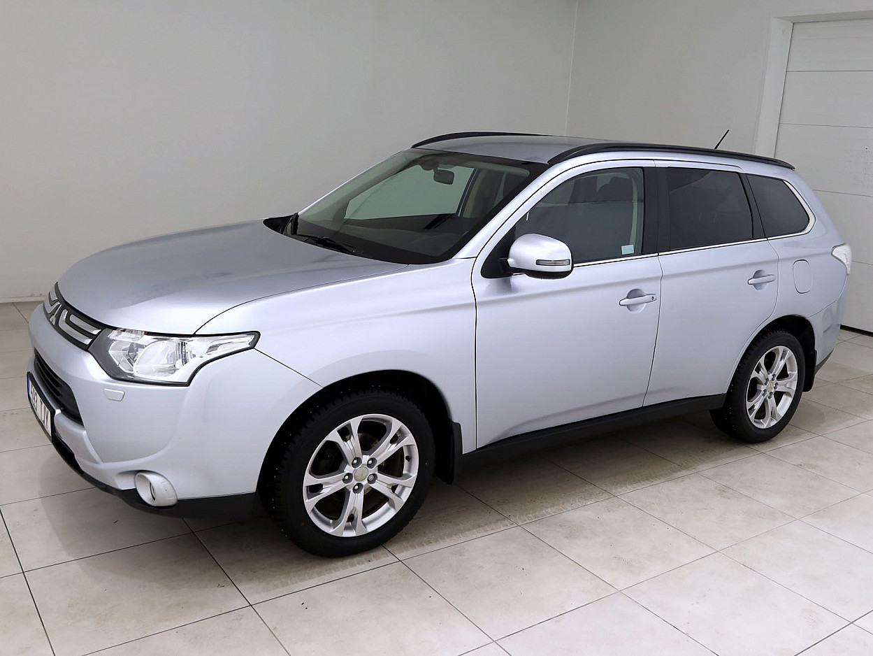 Mitsubishi Outlander Comfort ATM 2.0 110 kW - Photo 2