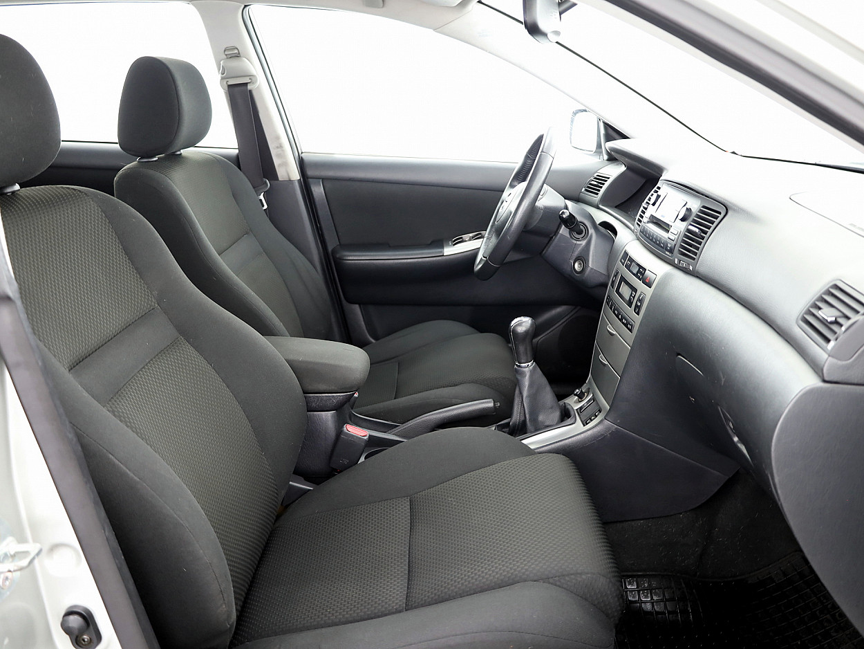 Toyota Corolla Linea Sol Facelift 1.6 81kW