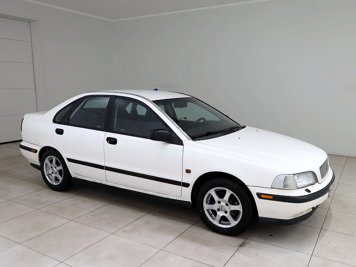 Volvo S40 Comfort 1.9 100 kW - Photo 1