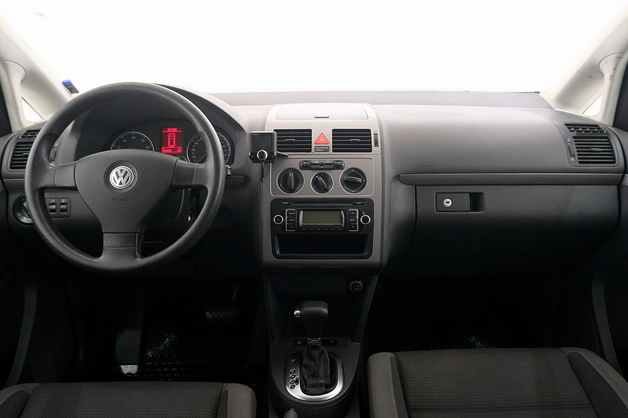 Volkswagen Touran Comfortline Facelift ATM 1.4 110 kW - Photo 5
