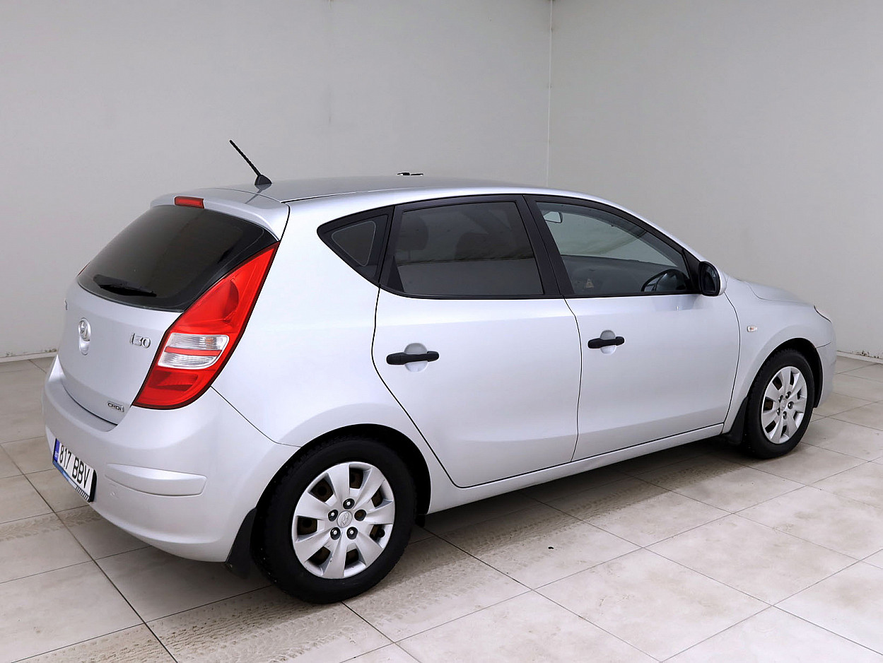 Hyundai i30 Comfort Facelift 1.6 CRDi 66 kW - Photo 3