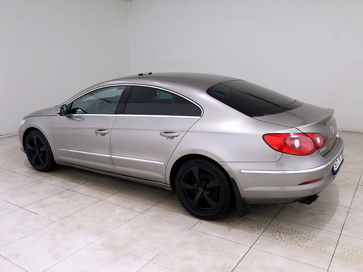 Volkswagen Passat CC Highline ATM 1.8 118 kW - Photo 4