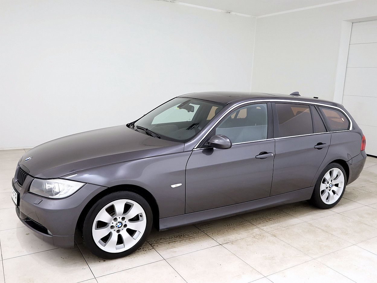 BMW 330 xDrive Sportpakett ATM 3.0 XD 170 kW - Photo 2