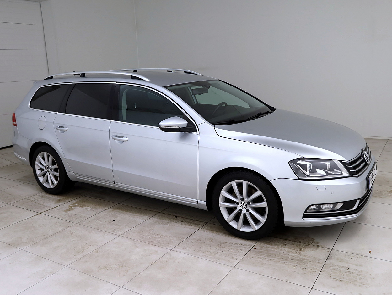 Volkswagen Passat Highline ATM 2.0 TDI 103 kW - Photo 1