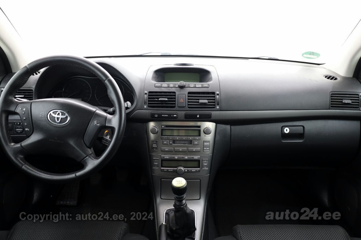 Toyota Avensis Linea Sol 2.2 D-CAT 130 kW - Photo 5