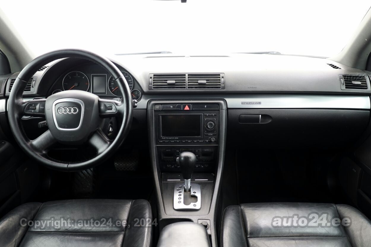 Audi A4 S-Line Quattro ATM 3.0 TDI 150 kW - Photo 5