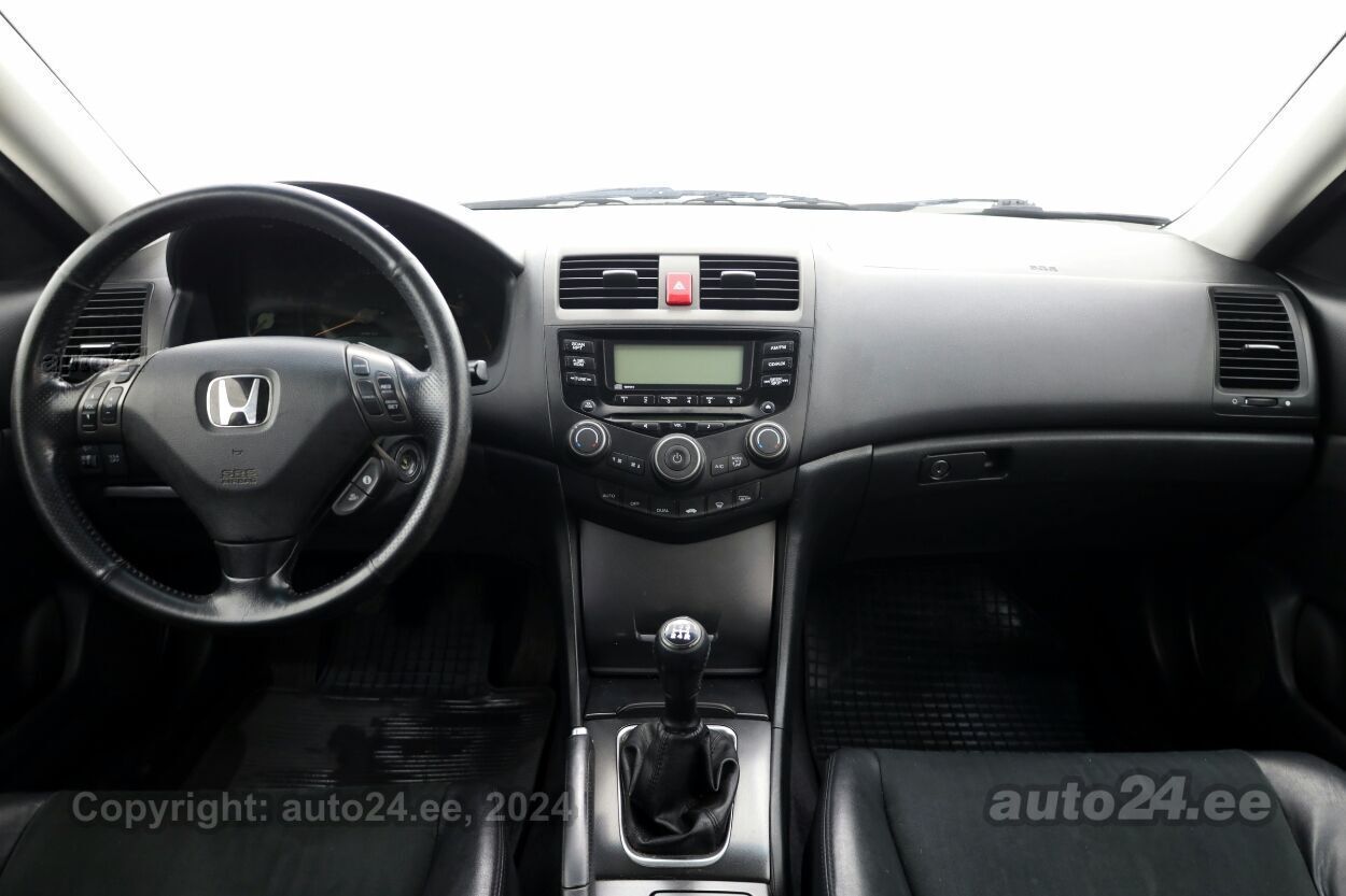 Honda Accord Luxury Facelift 2.0 114 kW - Photo 5