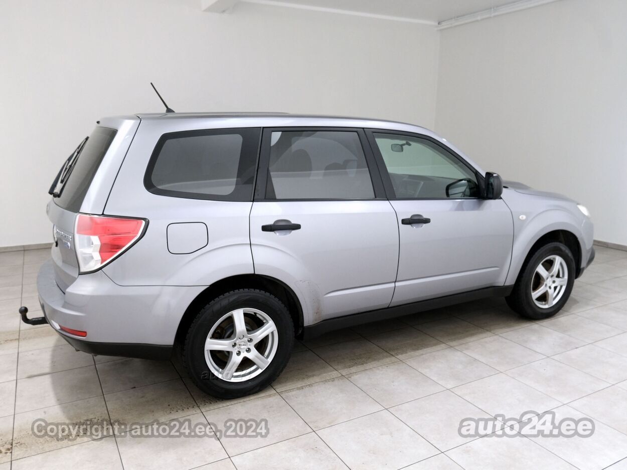 Subaru Forester Comfort AWD 2.0 D 108 kW - Photo 3