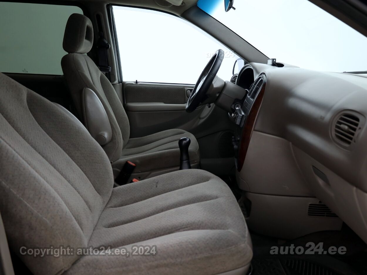 Chrysler Voyager Comfort 2.5 CRD 105 kW - Photo 6