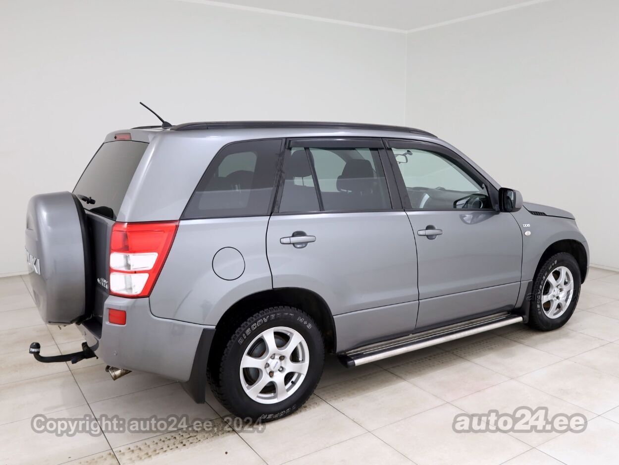 Suzuki Grand Vitara Offroad 1.9 DDiS 95 kW - Photo 3