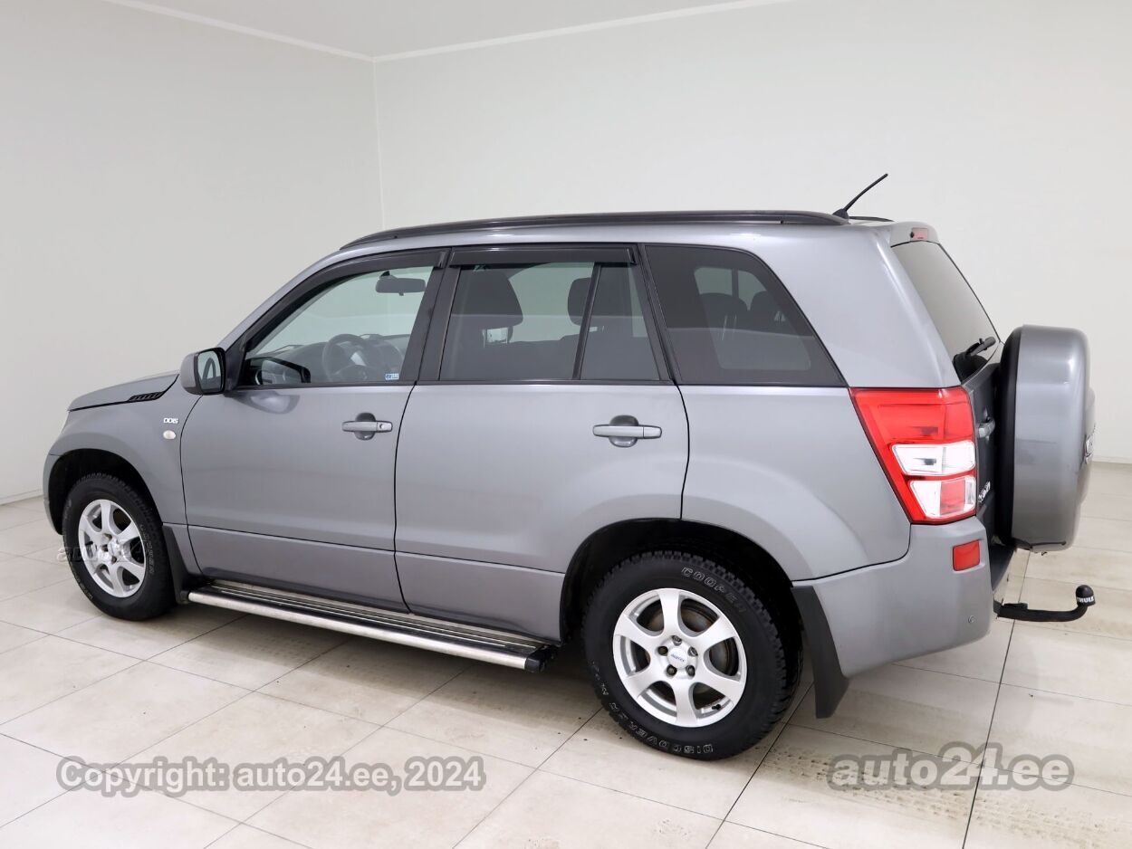 Suzuki Grand Vitara Offroad 1.9 DDiS 95 kW - Photo 4