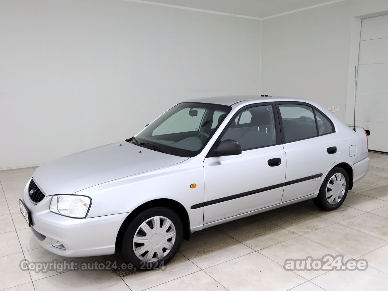 Hyundai Accent Classic 1.3 63 kW - Photo 2