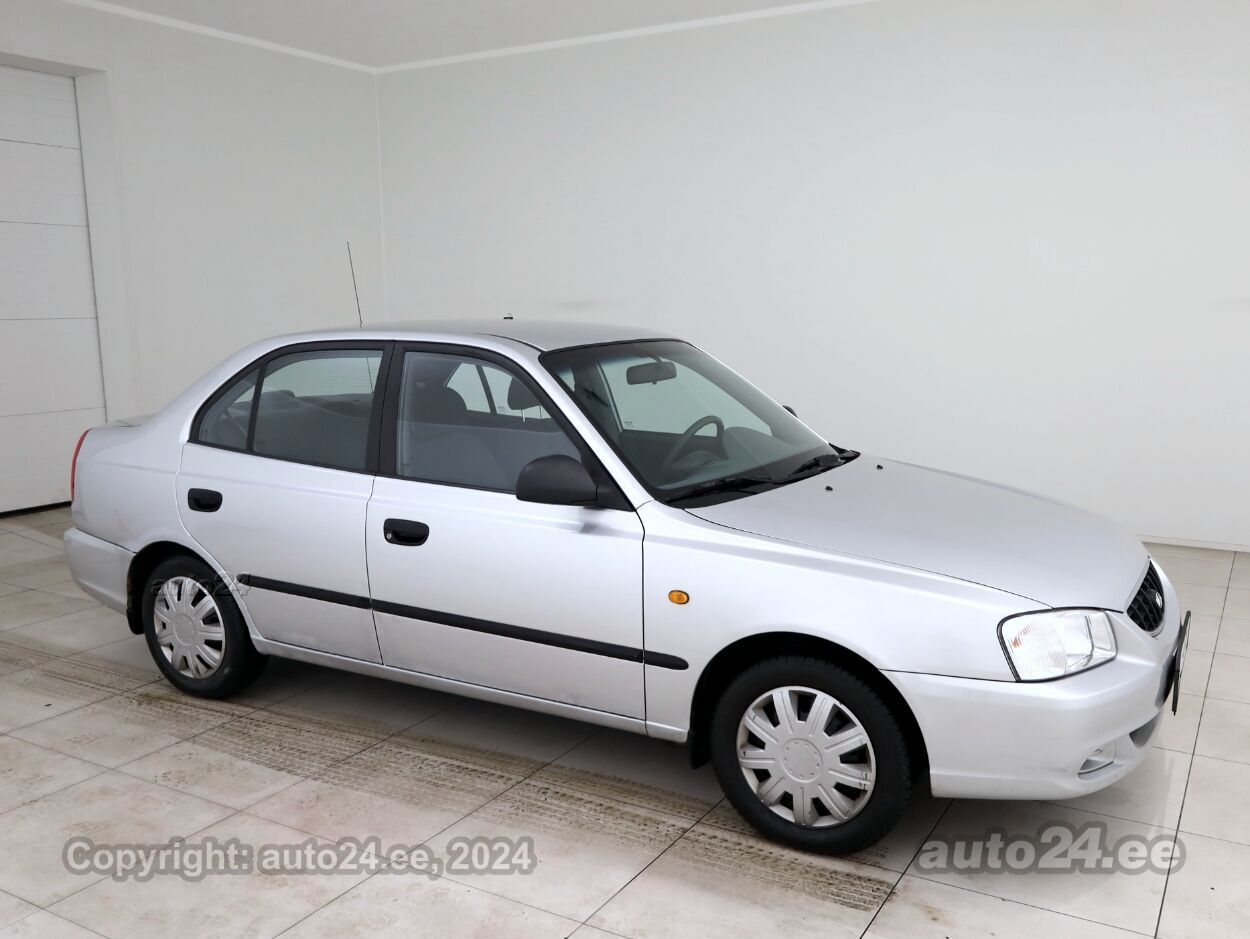 Hyundai Accent Classic 1.3 63 kW - Photo 1