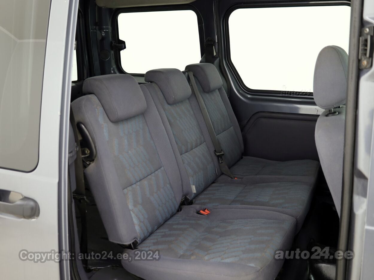 Ford Tourneo Connect Comfort 1.8 TDCi 66 kW - Photo 7