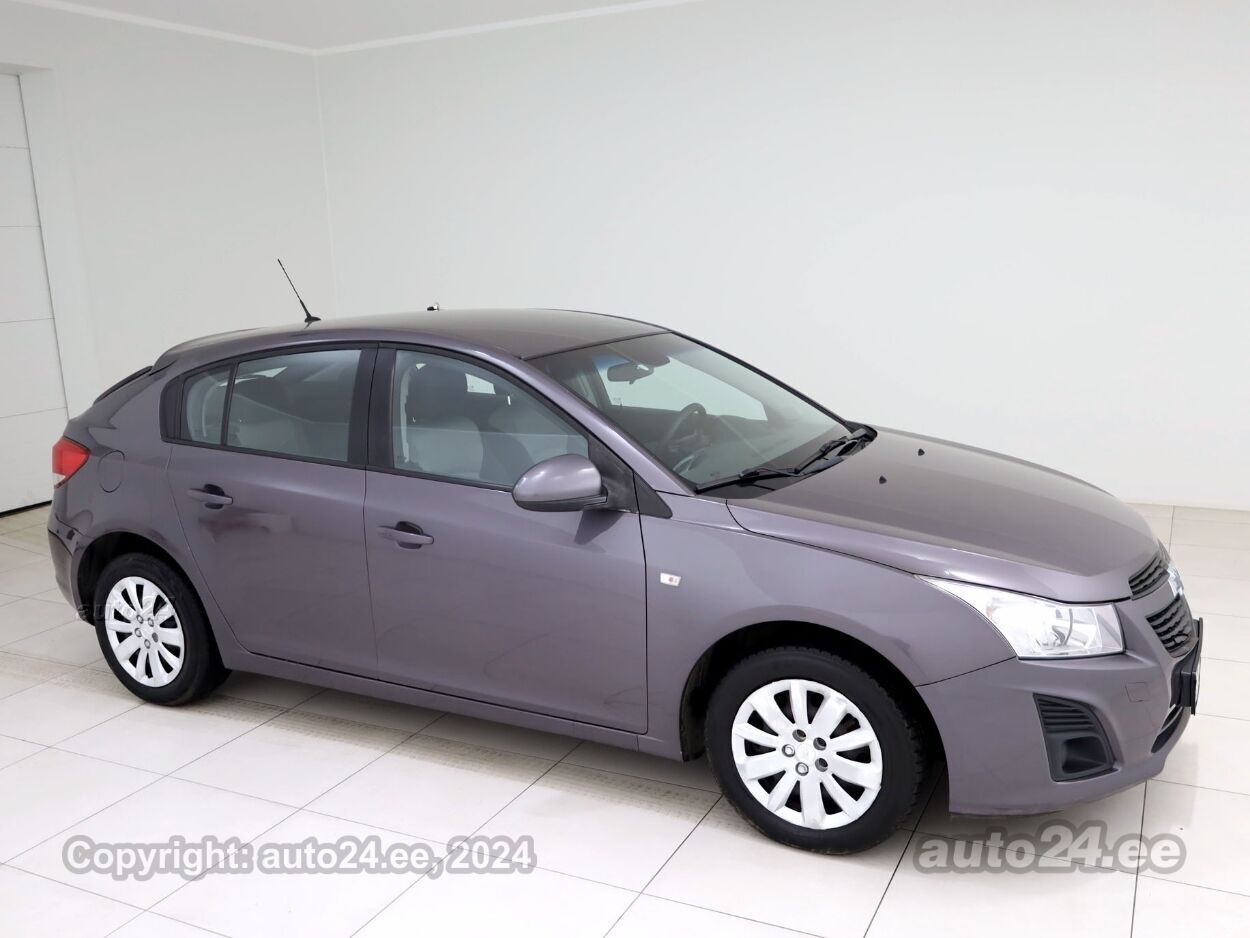 Chevrolet Cruze Comfort Facelift 1.6 91 kW - Photo 1