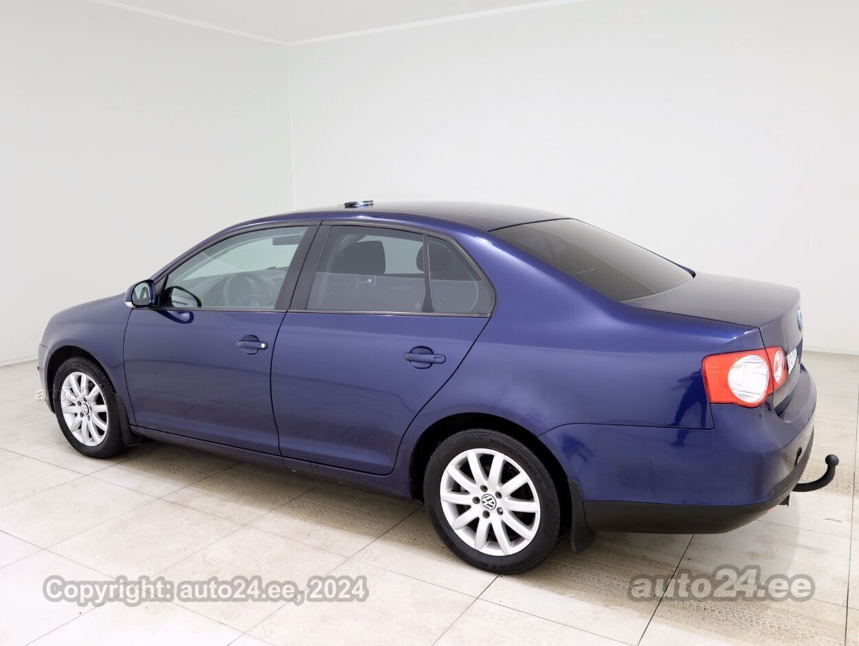 Volkswagen Jetta Comfortline 1.6 75 kW - Photo 4