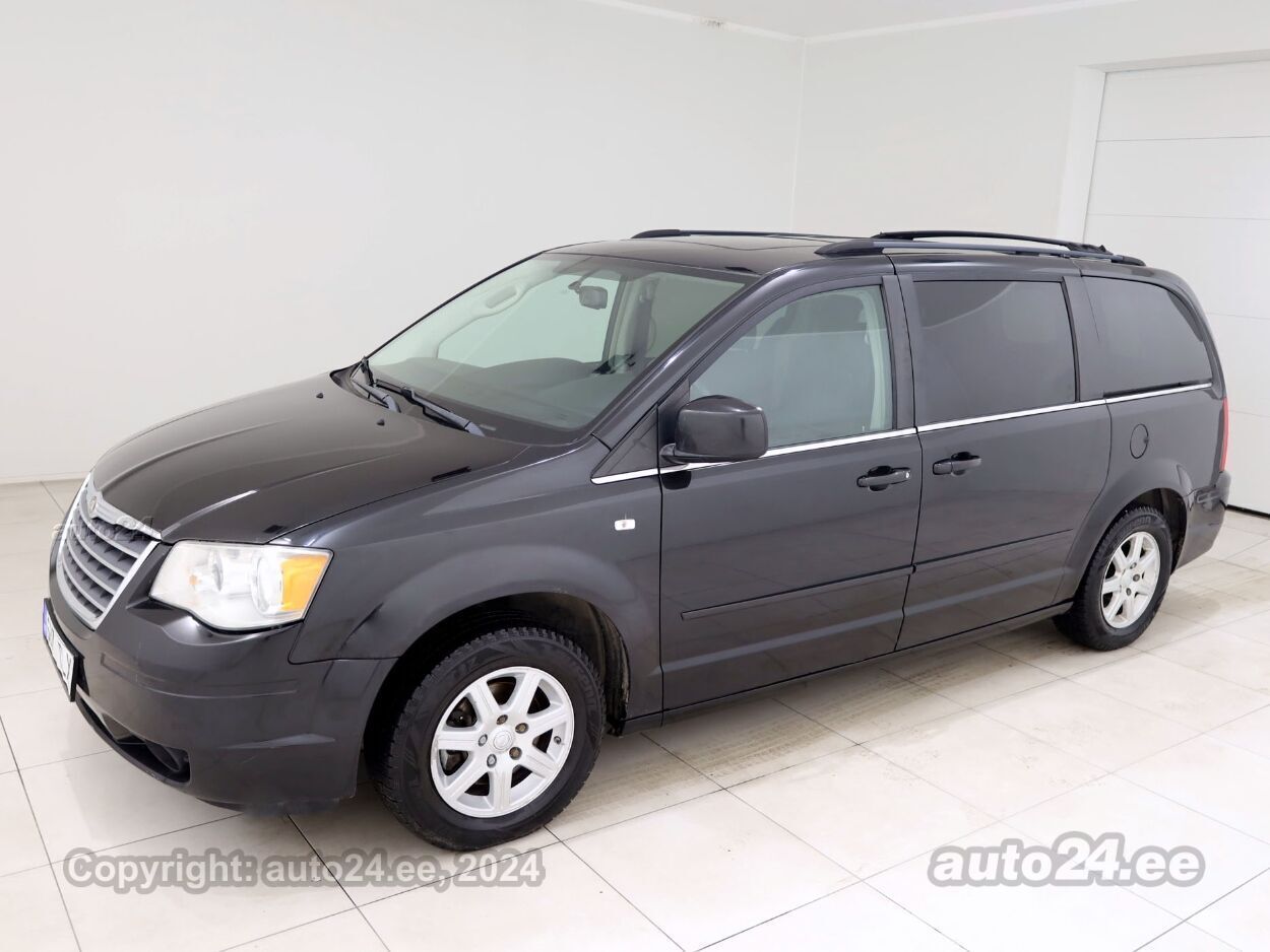 Chrysler Grand Voyager Limited ATM 2.8 CRD 120 kW - Photo 2