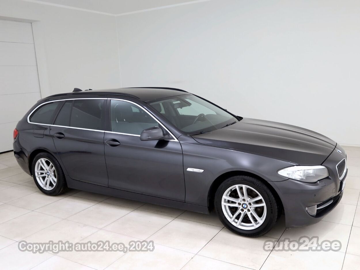 BMW 520 Touring Executive ATM 2.0 D 135 kW - Photo 1