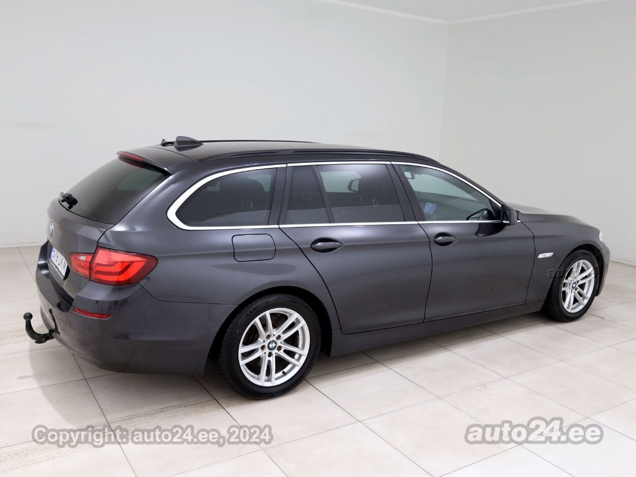 BMW 520 Touring Executive ATM 2.0 D 135 kW - Photo 3