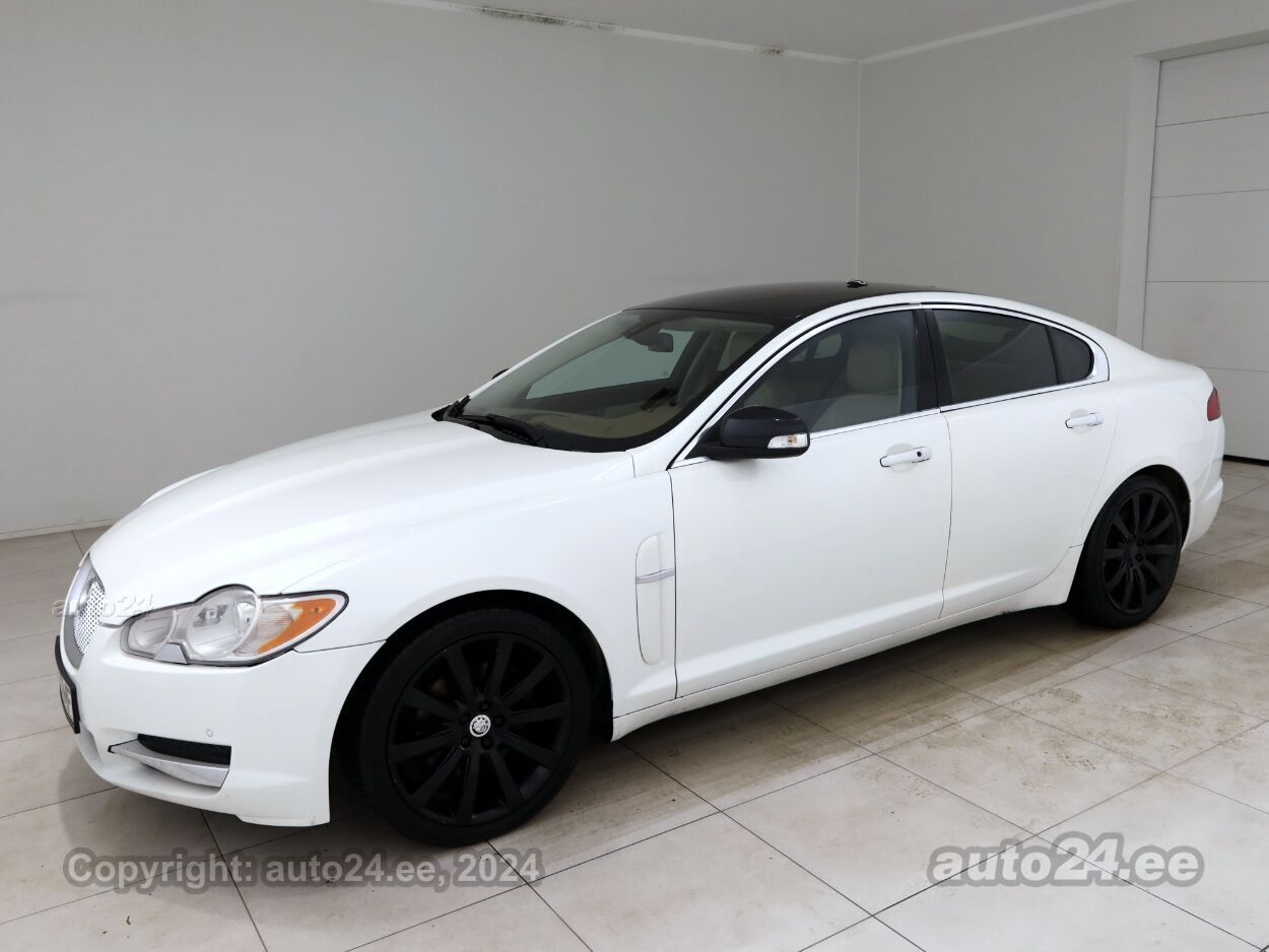 Jaguar XF Luxury ATM 2.7 JTD 152 kW - Photo 2