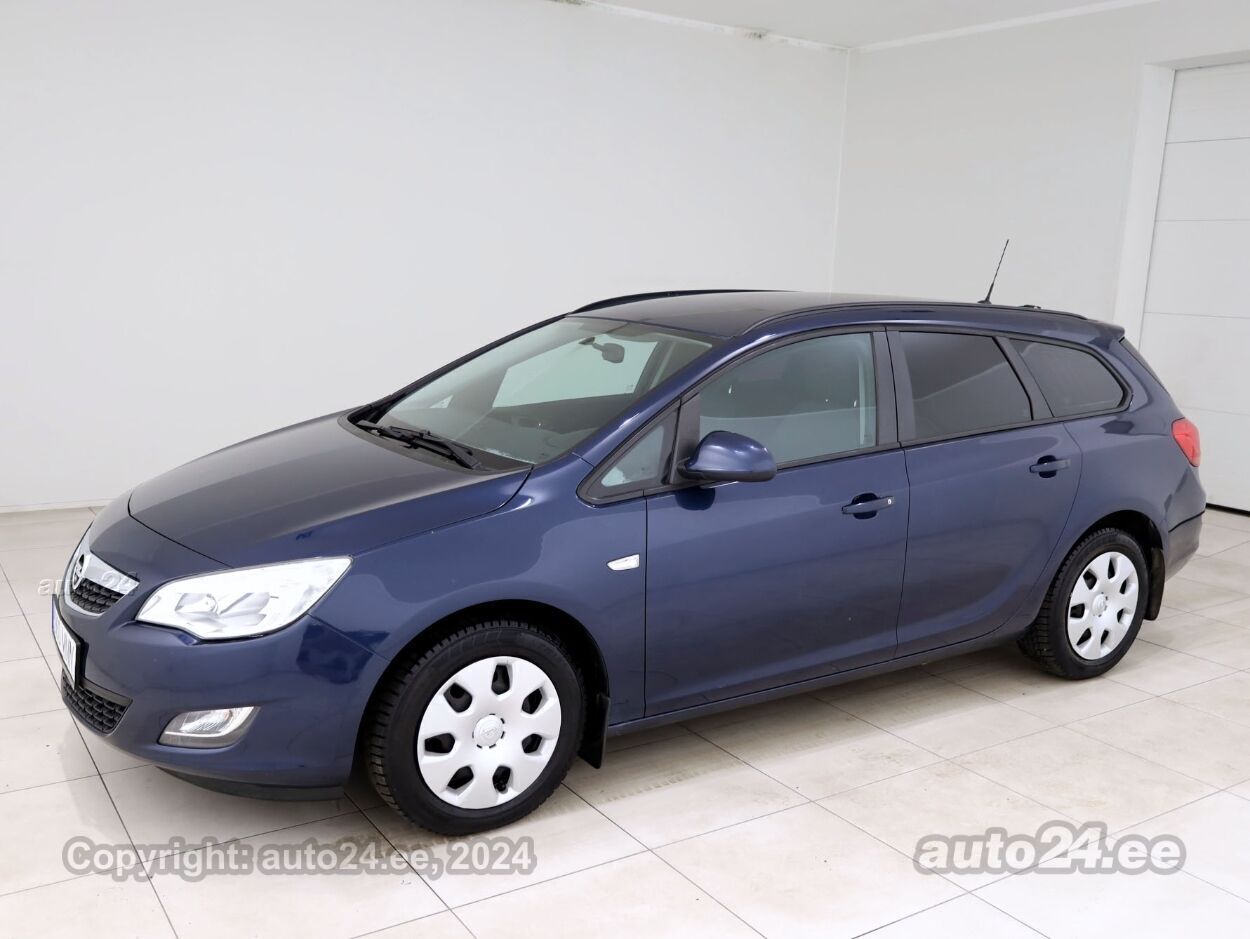 Opel Astra Sports Tourer 1.6 85 kW - Photo 2