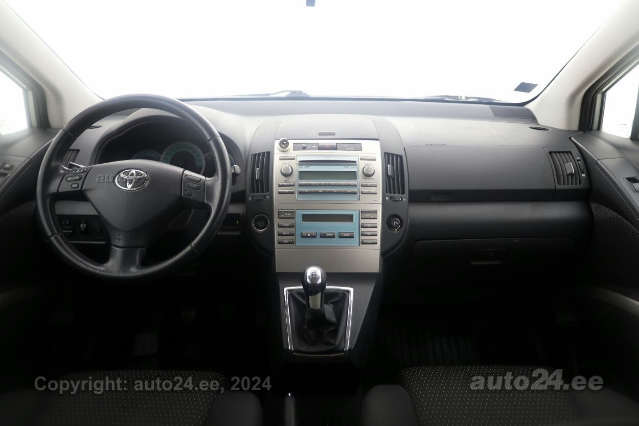 Toyota Corolla Verso Linea Sol Facelift 1.6 81 kW - Photo 5