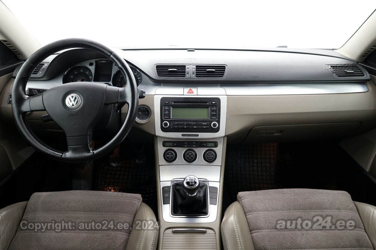 Volkswagen Passat Highline 2.0 110 kW - Photo 5