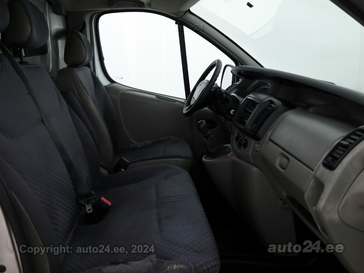 Renault Trafic Long Facelift 2.0 dCi 84 kW - Photo 6