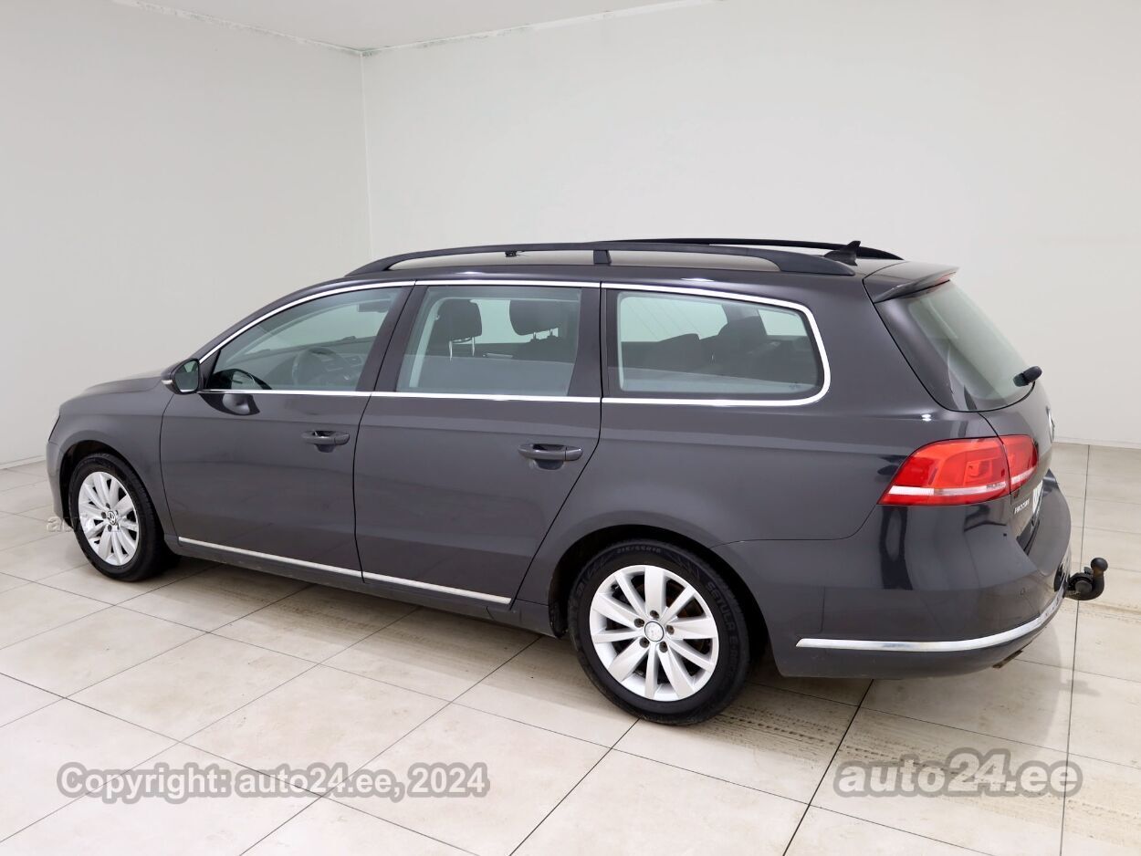 Volkswagen Passat Comfortline ATM 2.0 TDI 103 kW - Photo 4