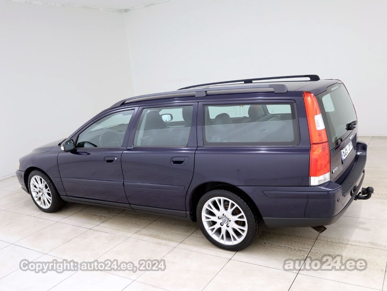 Volvo V70 Summum Facelift ATM 2.4 D5 120 kW - Photo 4