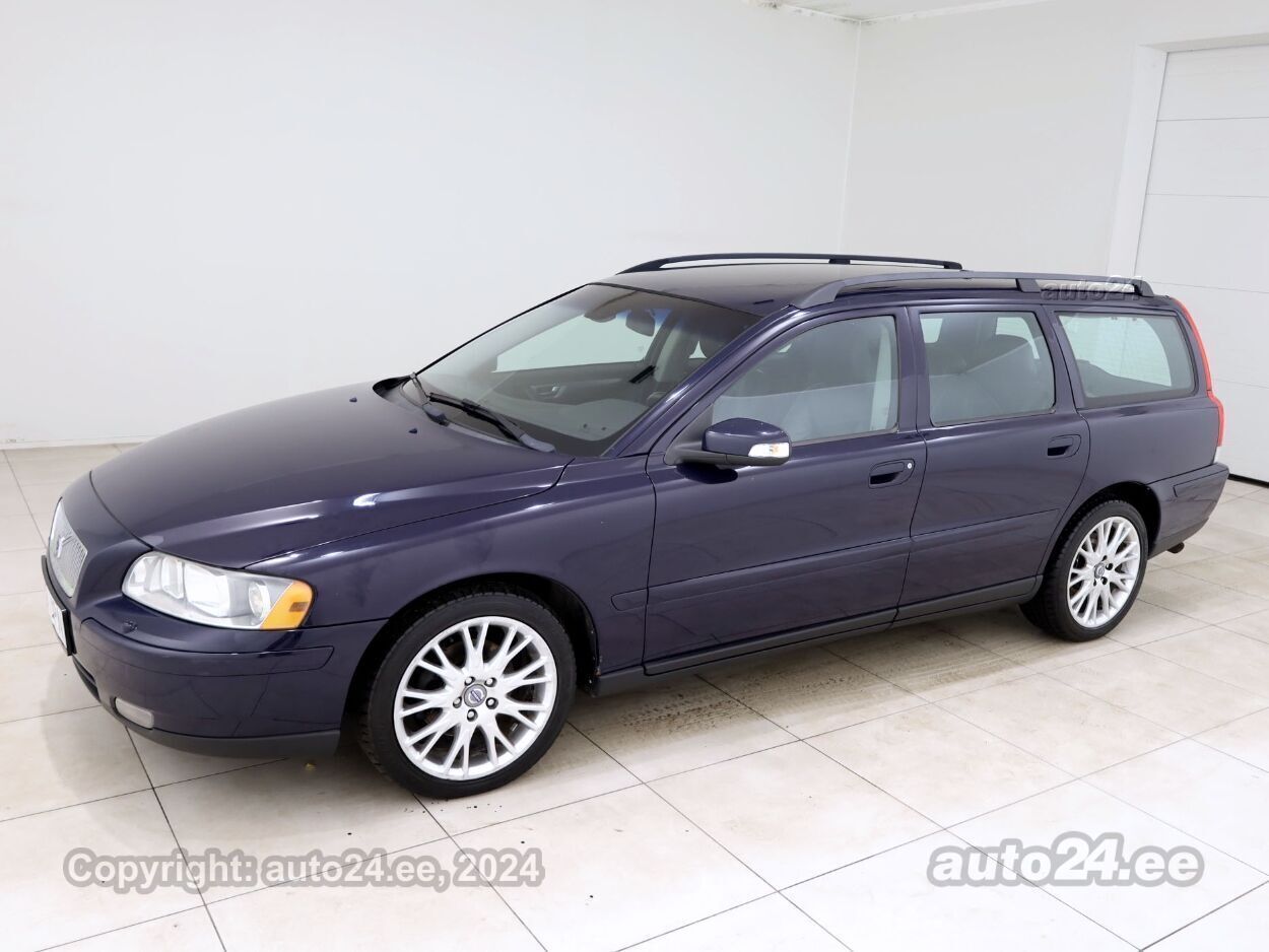 Volvo V70 Summum Facelift ATM 2.4 D5 120 kW - Photo 2