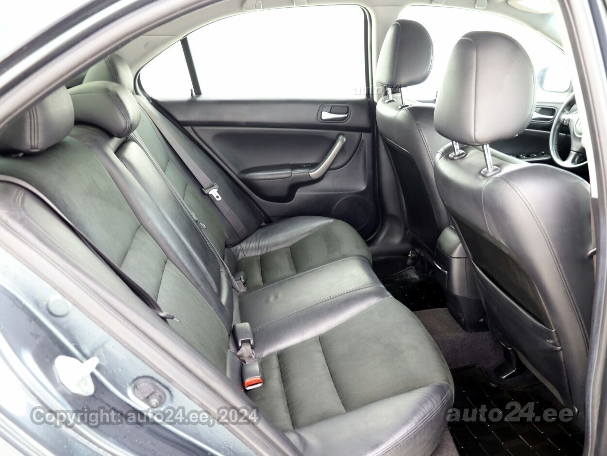 Honda Accord Luxury Facelift ATM 2.0 114 kW - Photo 7