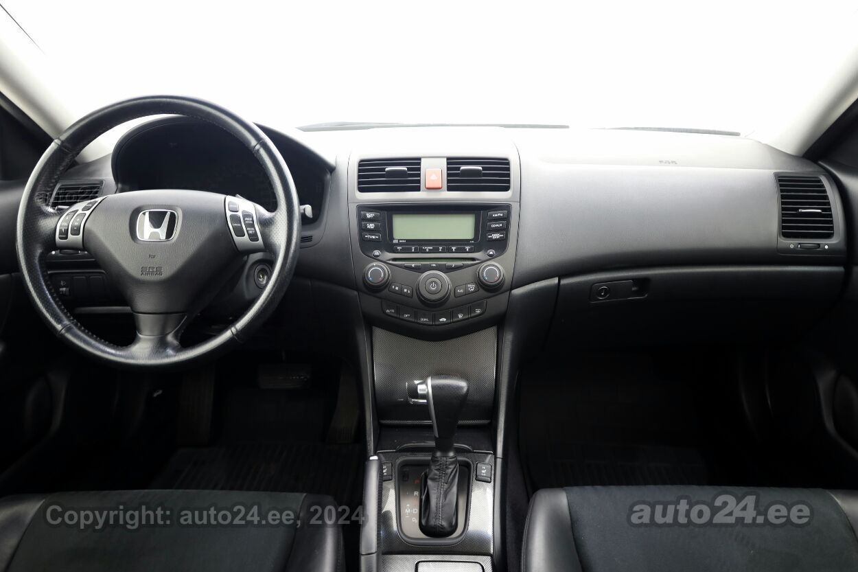 Honda Accord Type-S ATM 2.0 114 kW - Photo 5