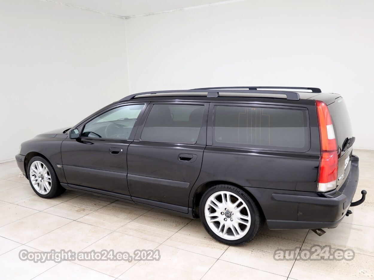 Volvo V70 Summum 2.4 D5 96 kW - Photo 4