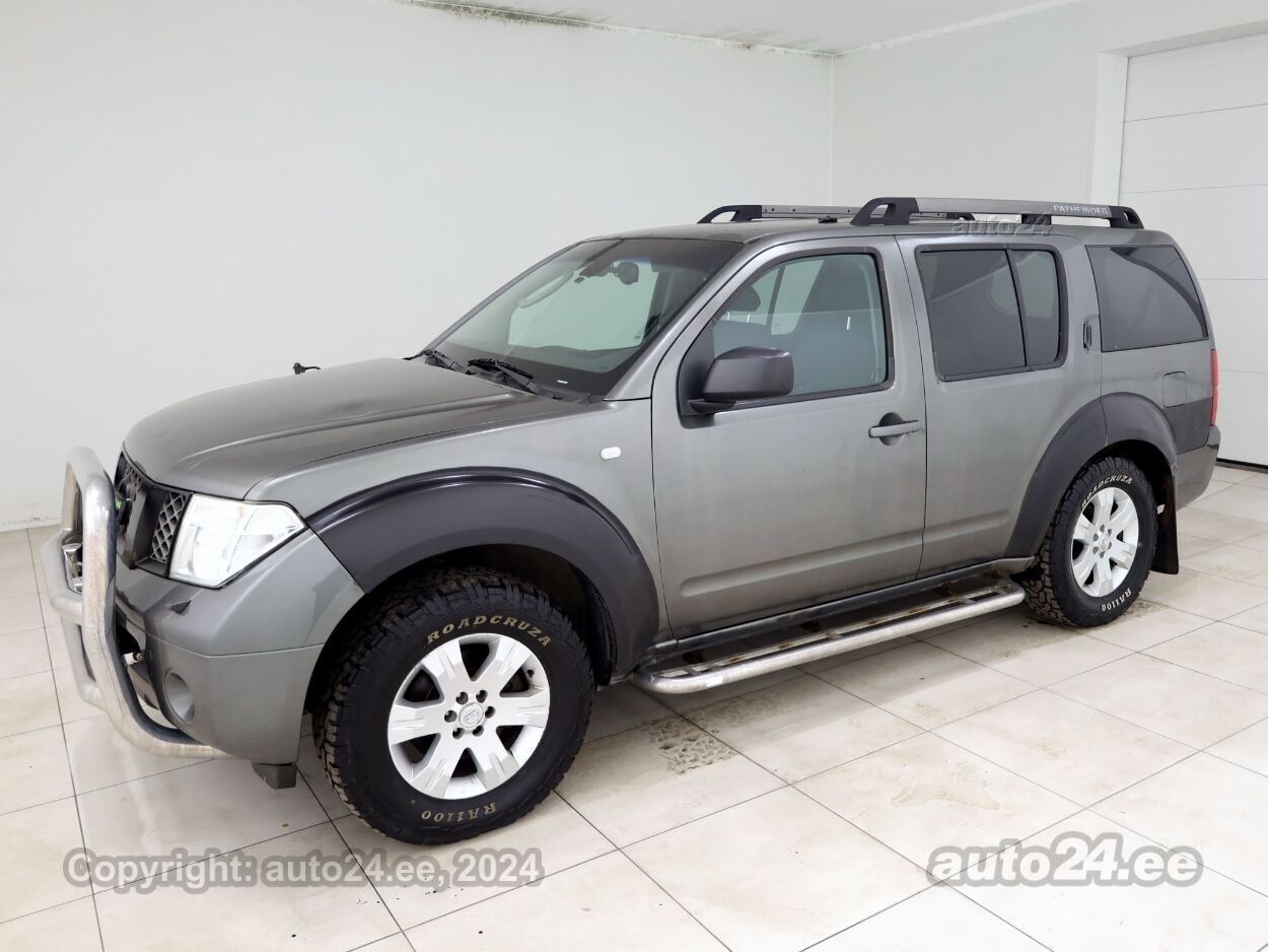 Nissan Pathfinder Comfort 4x4 ATM 2.5 dCi 128 kW - Photo 2