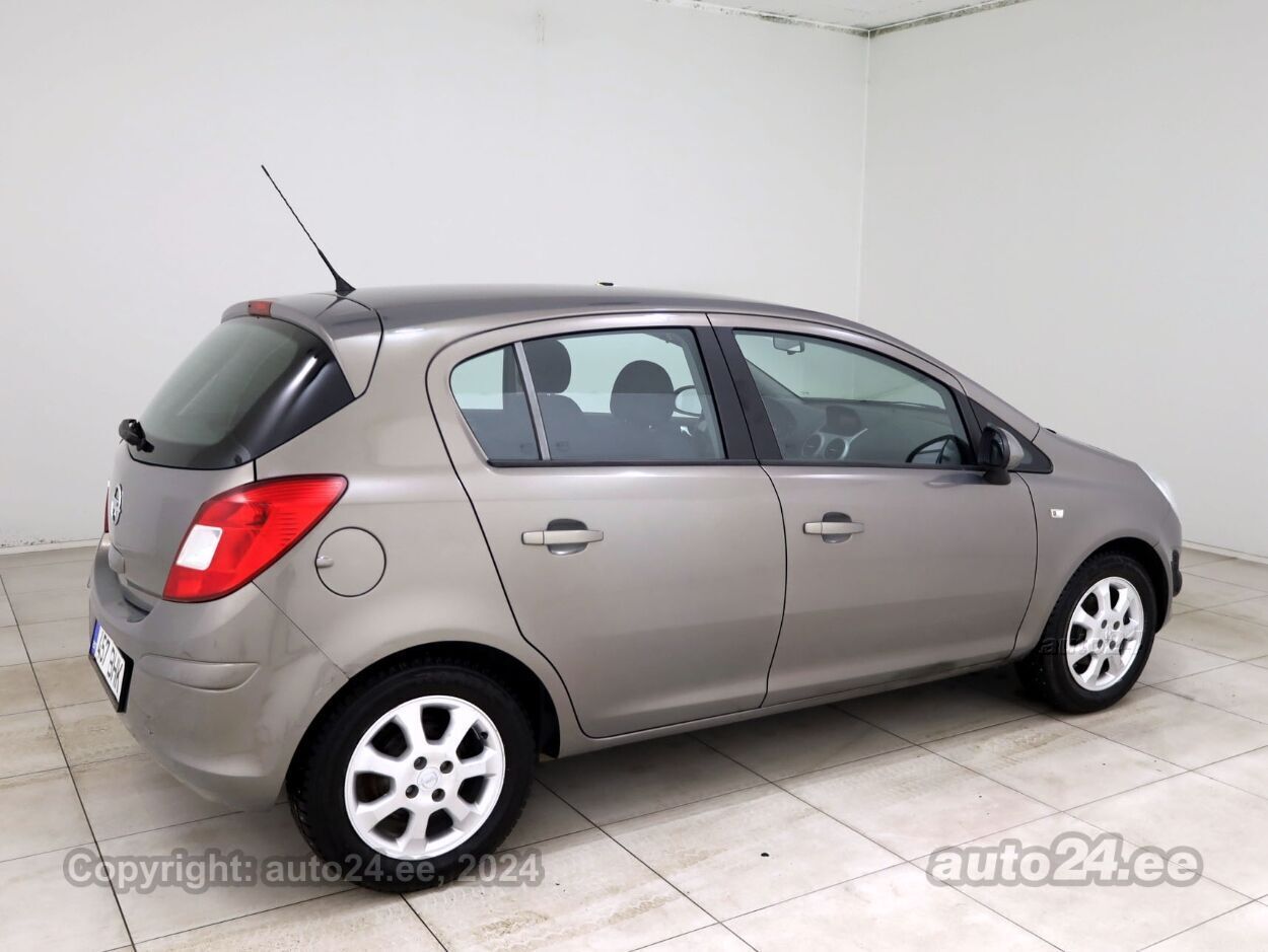 Opel Corsa Elegance Facelift 1.2 63 kW - Photo 3