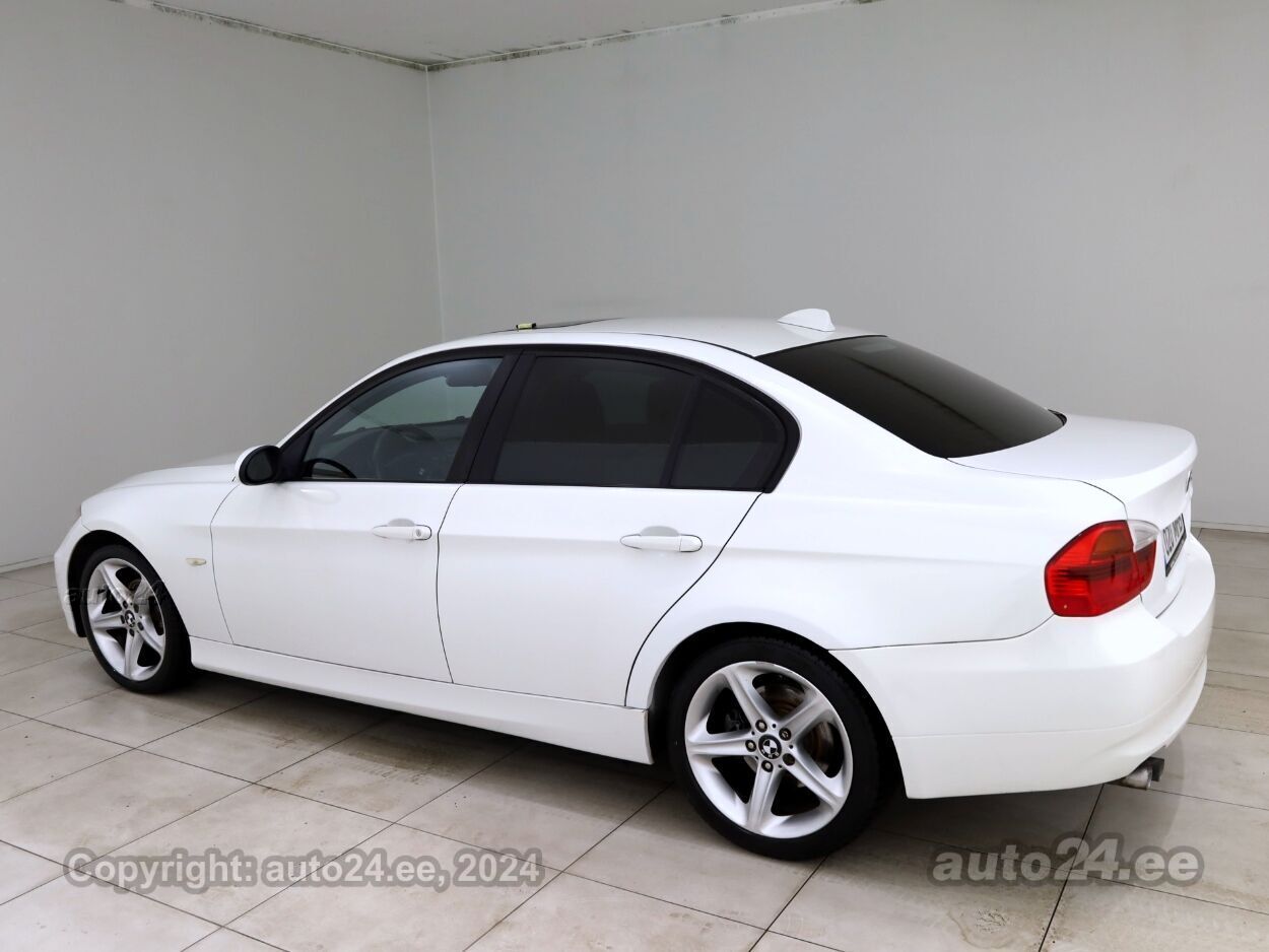 BMW 328 Executive ATM 3.0 172 kW - Photo 4