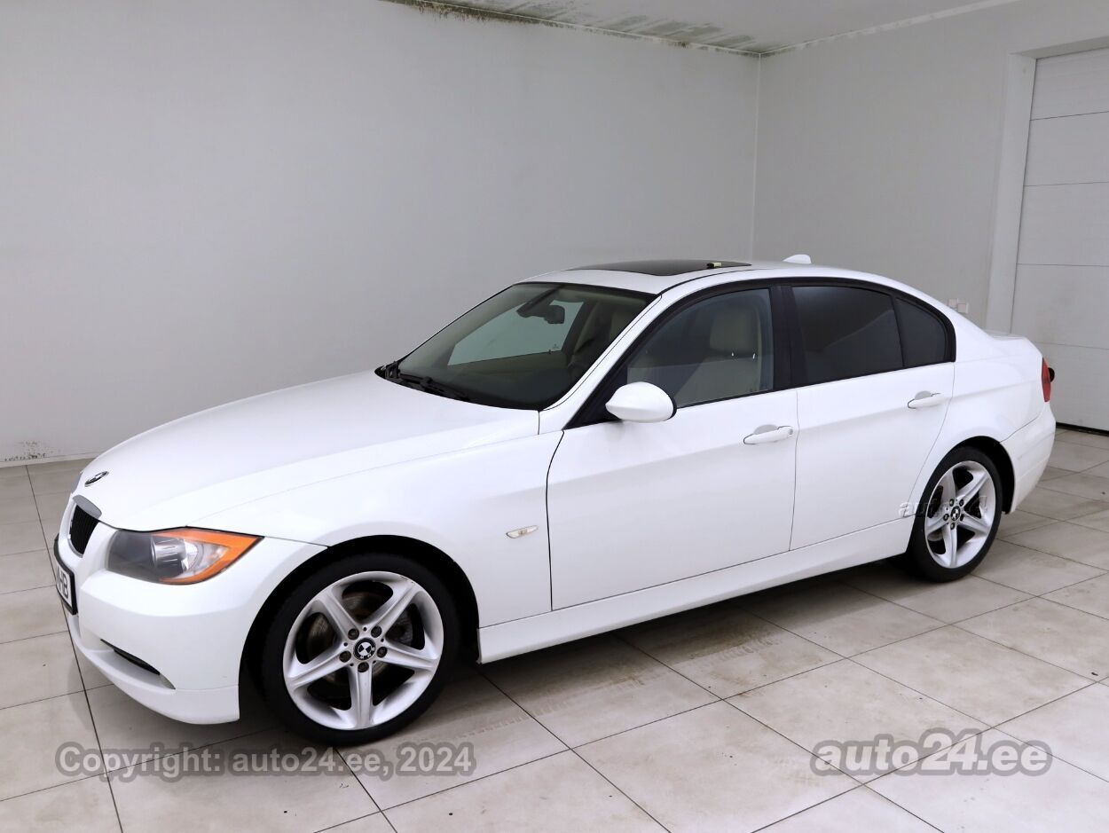 BMW 328 Executive ATM 3.0 172 kW - Photo 2