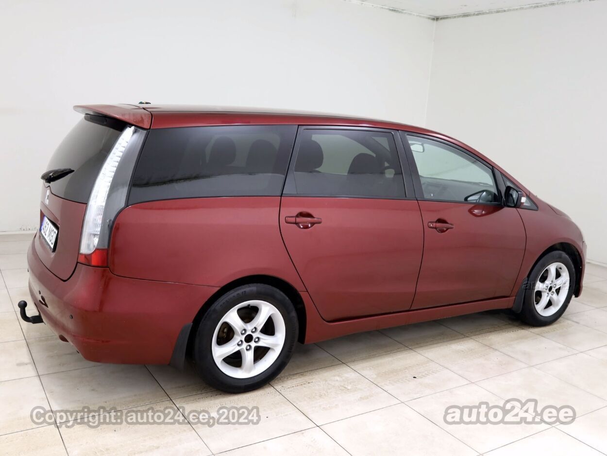 Mitsubishi Grandis Comfort ATM 2.4 121 kW - Photo 3