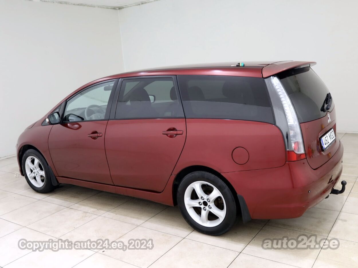 Mitsubishi Grandis Comfort ATM 2.4 121 kW - Photo 4