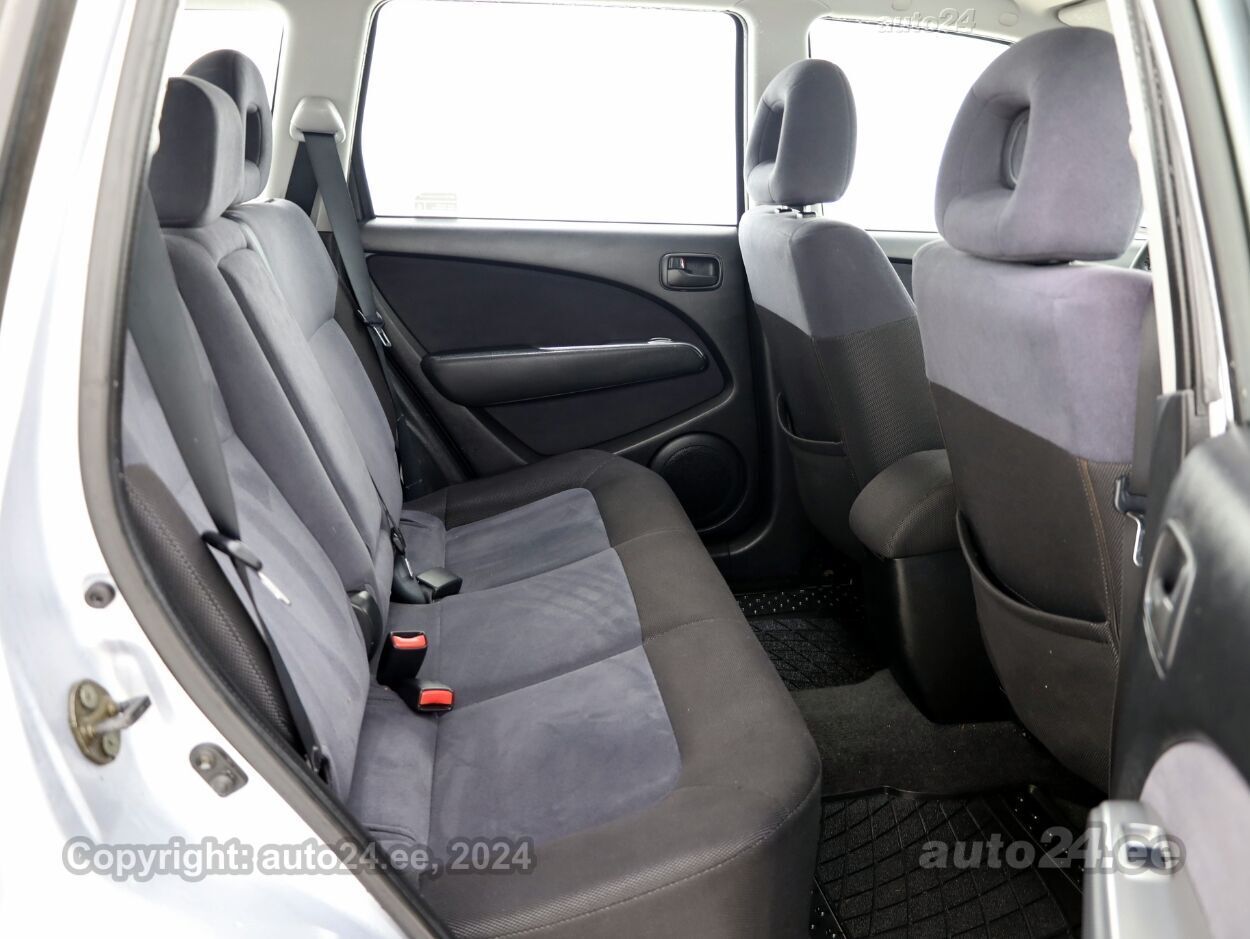 Mitsubishi Outlander Comfort ATM 2.4 118 kW - Photo 7