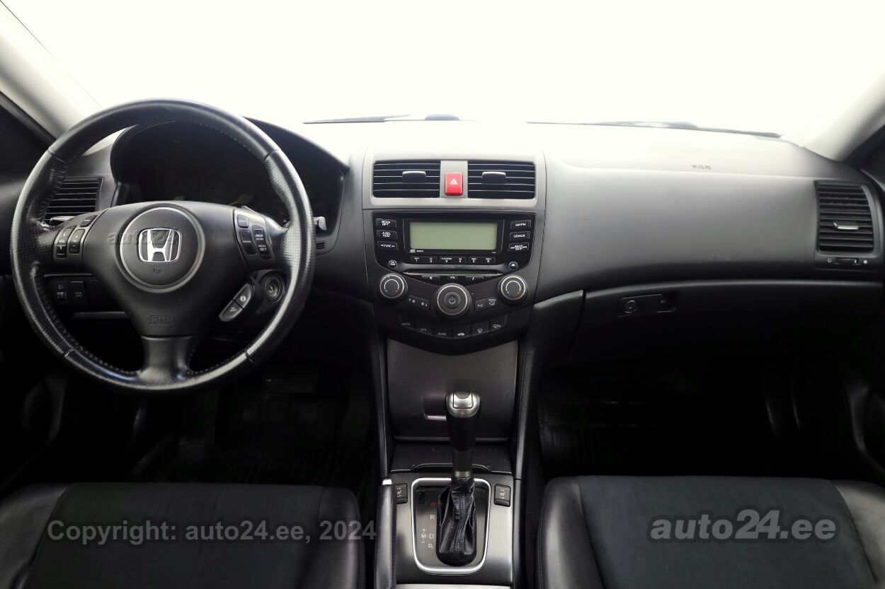 Honda Accord Luxury Facelift ATM 2.0 114 kW - Photo 5