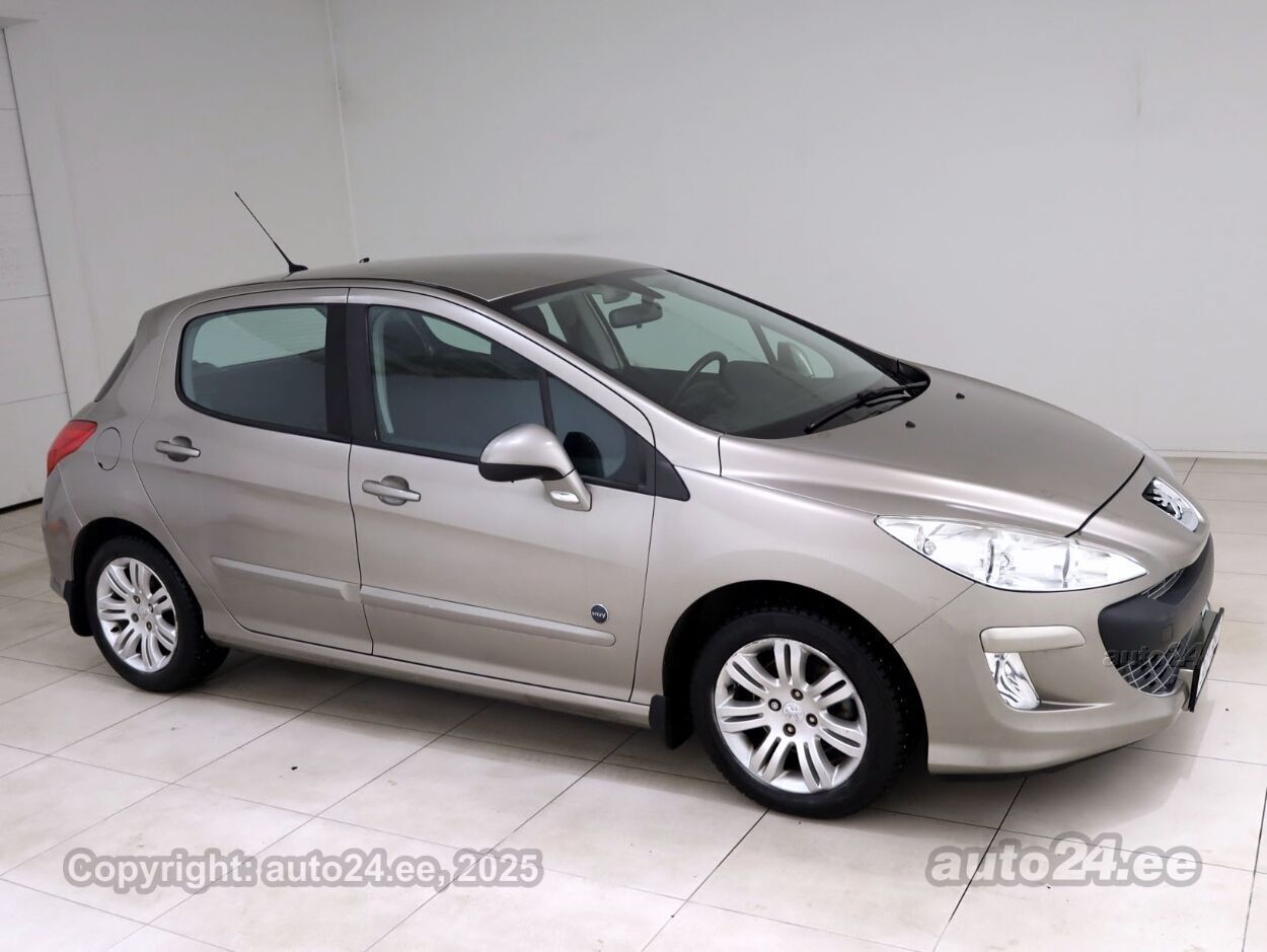 Peugeot 308 Envy 1.6 88 kW - Photo 1