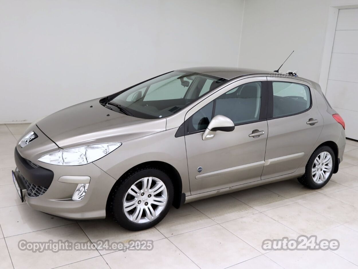 Peugeot 308 Envy 1.6 88 kW - Photo 2