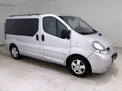 Renault Trafic Multivan Traveller 2.5 dCi 99kW