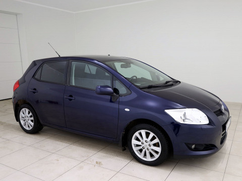 Toyota Auris Linea Sol - Photo