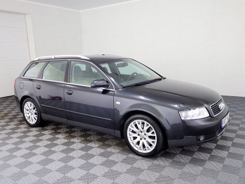 Audi A4 Comfortline Quattro ATM 3.0 162kW