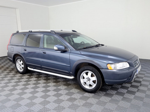 Volvo XC70 Summum Facelift AWD ATM 2.4 D5 136kW