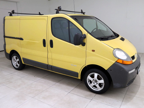 Renault Trafic Van - Photo