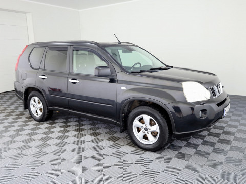 Nissan X-Trail Luxury ATM 2.5 124kW
